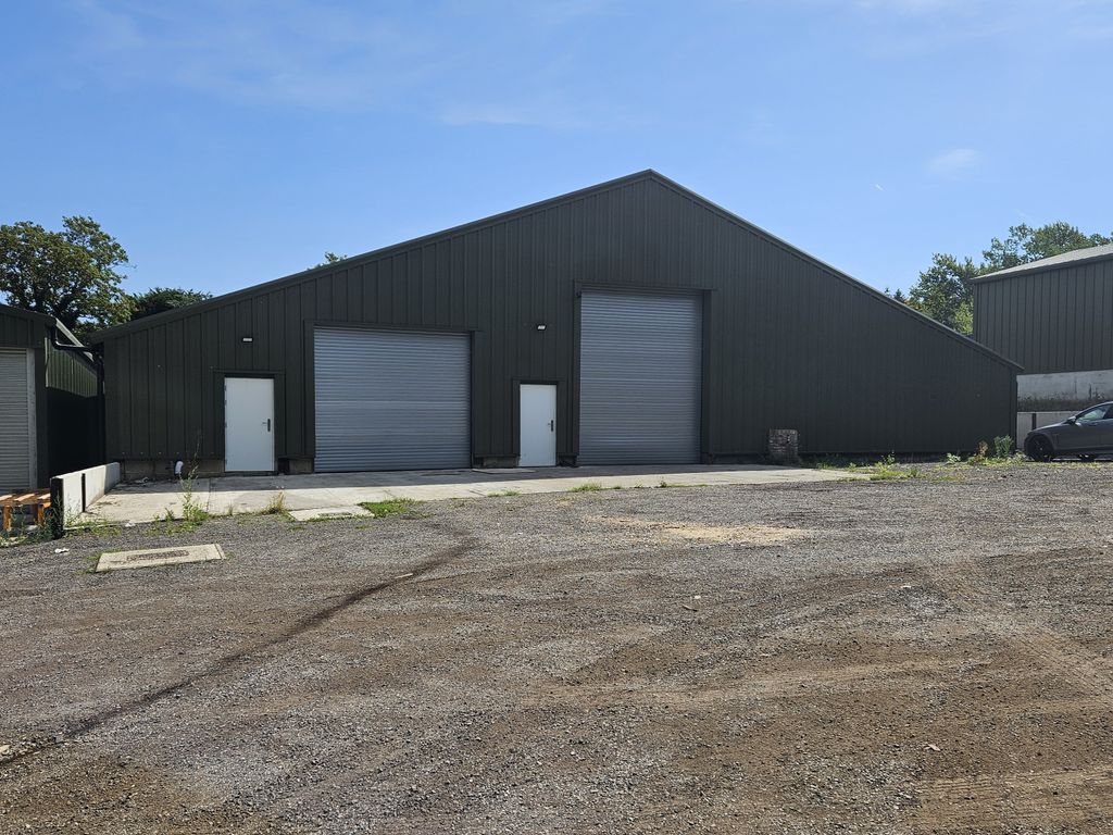 Property photo 1 of 5