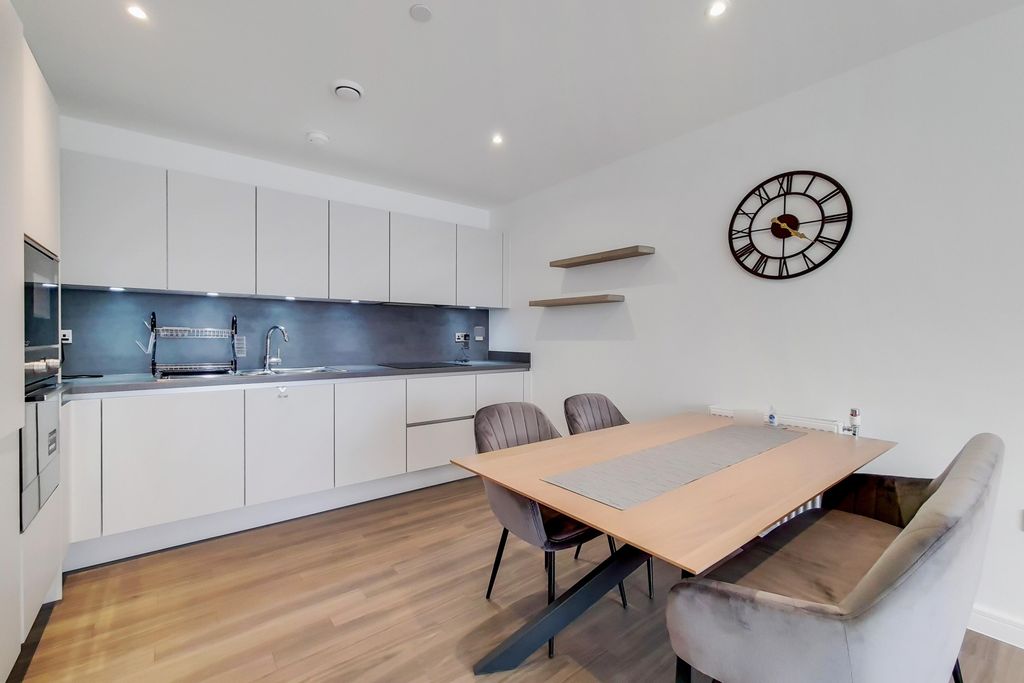 Property photo 2 of 11 Photo 1