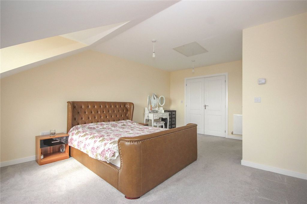 Property photo 3 of 16 Picture No. 03
