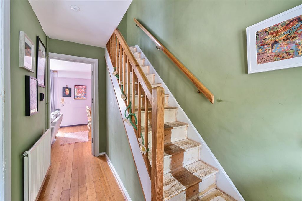 Property photo 3 of 19 Hall