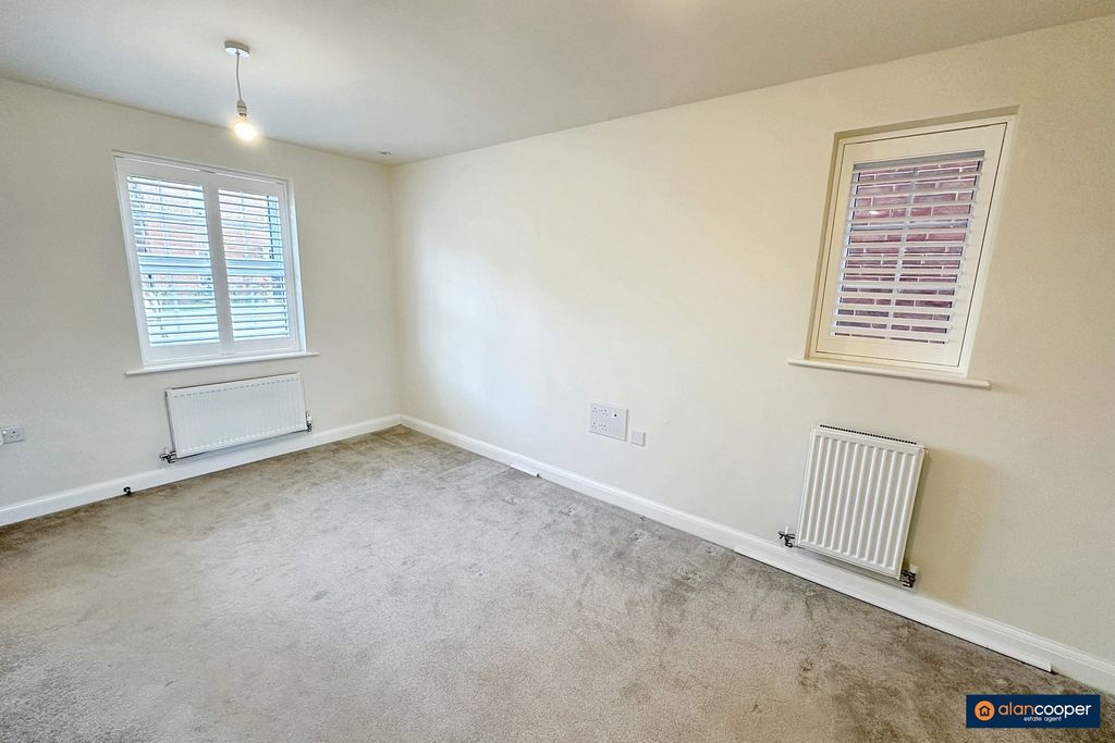 Property photo 3 of 13 4524916