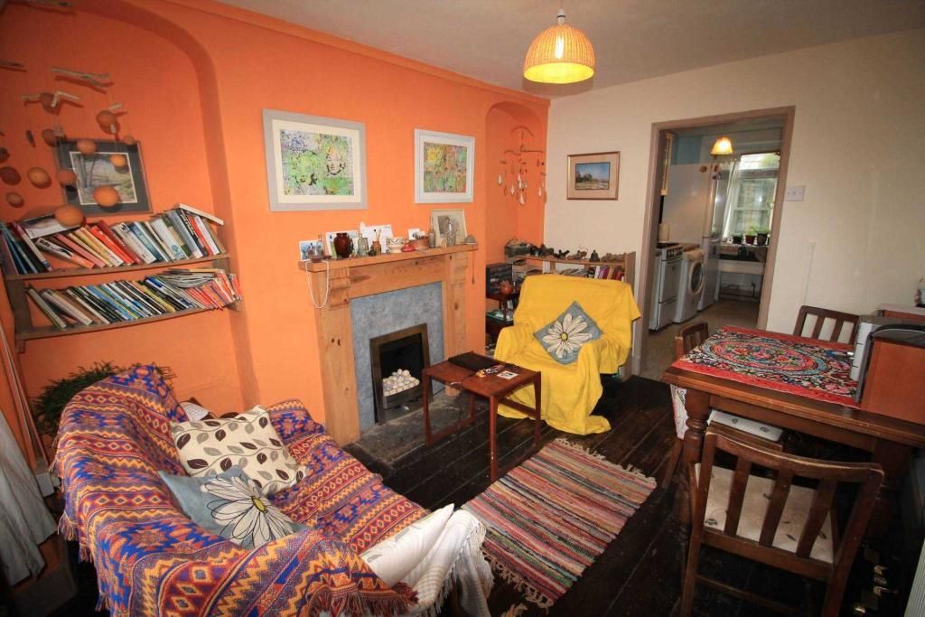 Property photo 3 of 8