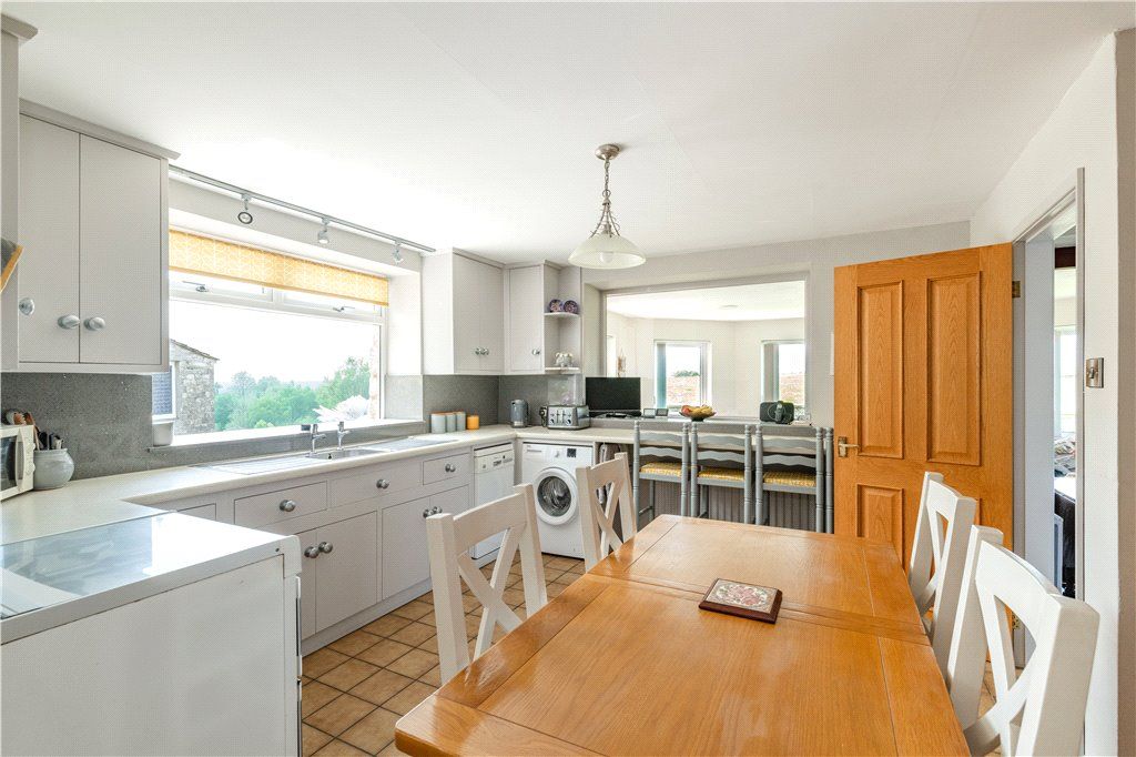 Property photo 2 of 17 Kitchen