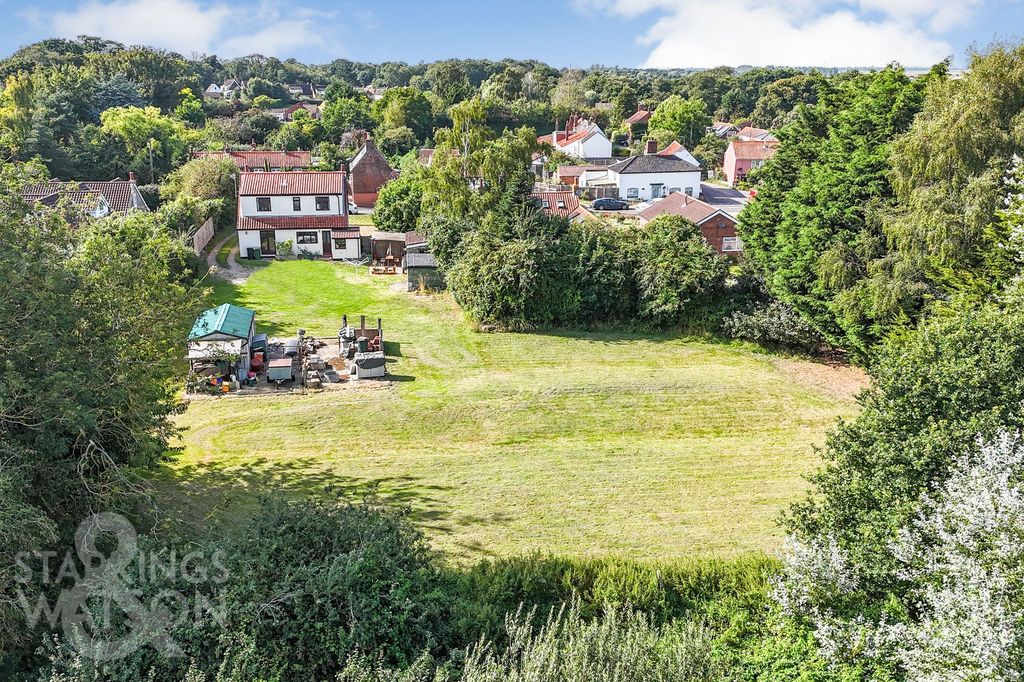 Property photo 2 of 30