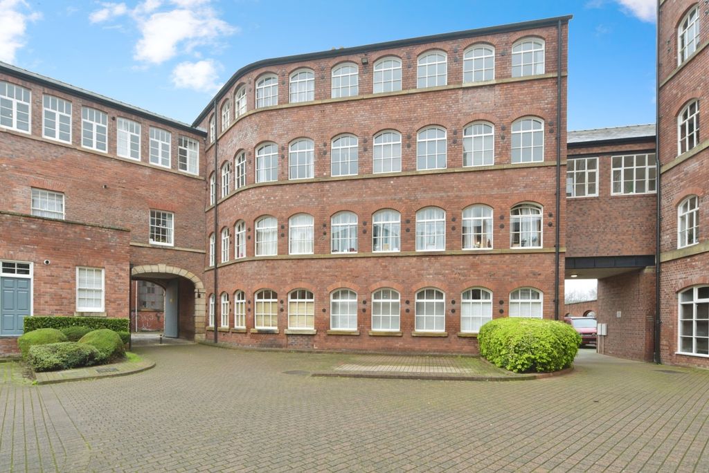 Property photo 1 of 11 Pbox-Img.Jpg