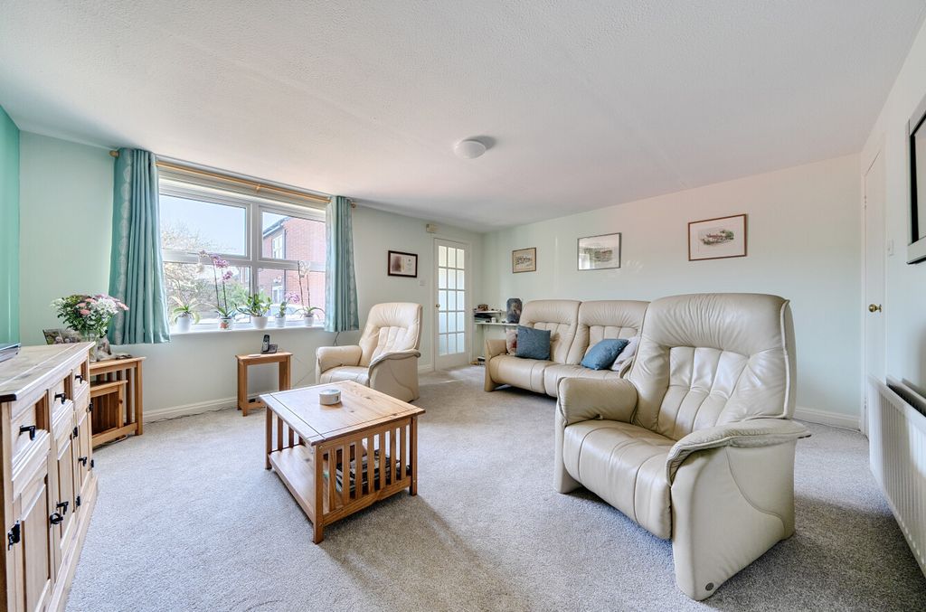 Property photo 2 of 21 1439790-11-69d62c...