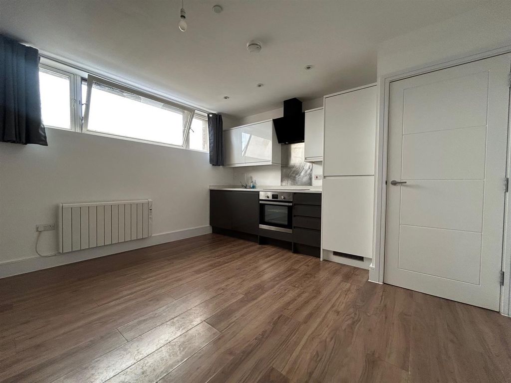 Property photo 2 of 5 5.Jpg
