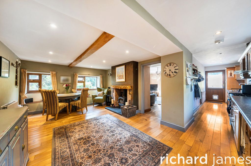 Property photo 3 of 15 14Ea727901c440Ae942c65F583c8E9B2