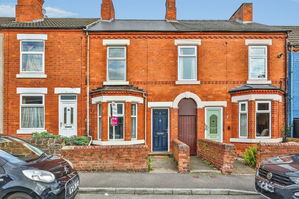 Property photo 1 of 17
