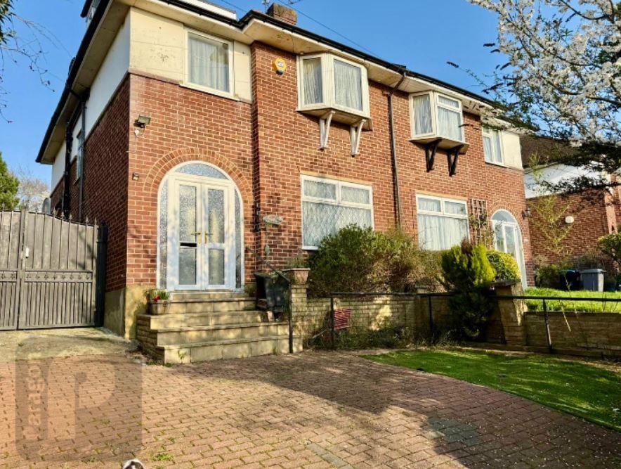 Property photo 2 of 24