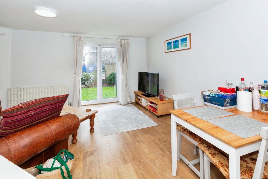 Property photo 2 of 14 Img_1726156_041