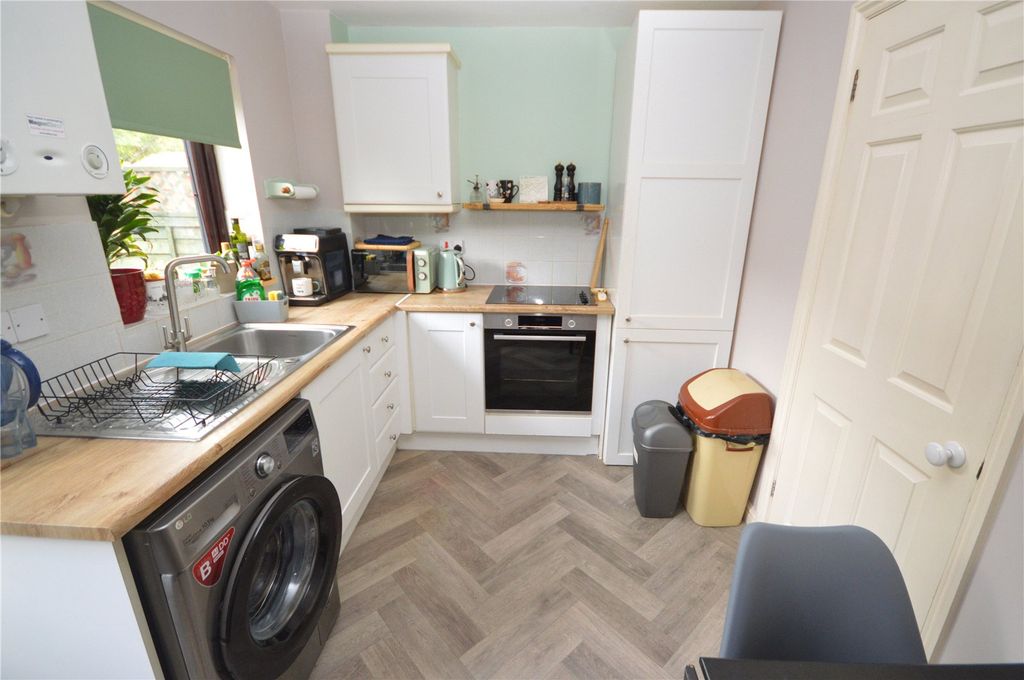 Property photo 3 of 10 Picture No. 13