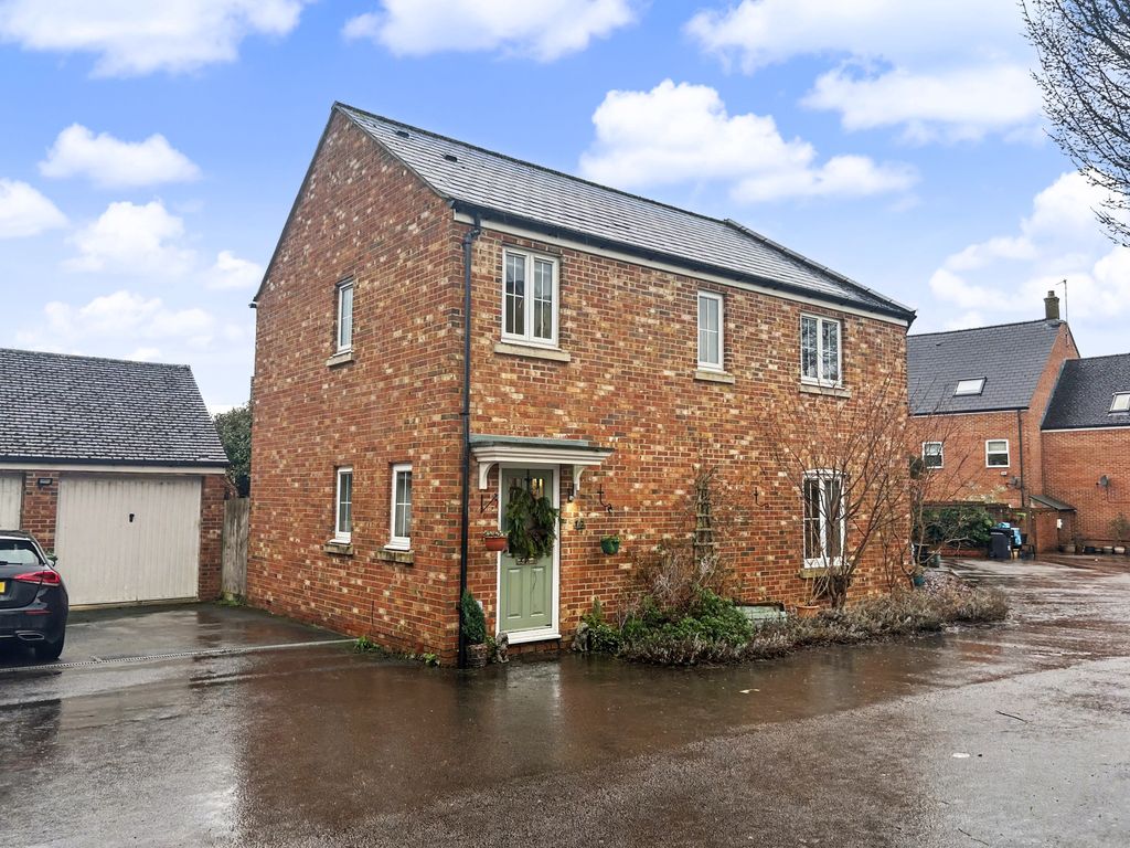 Property photo 1 of 22 Img2515