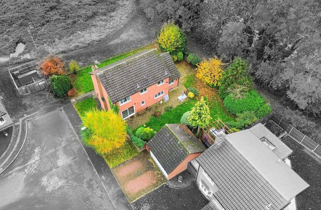 Property photo 1 of 31