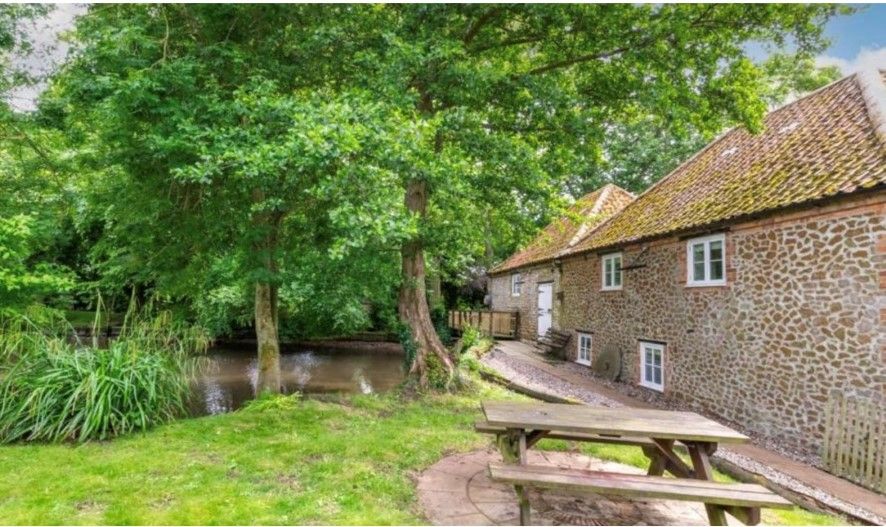 Property photo 3 of 16