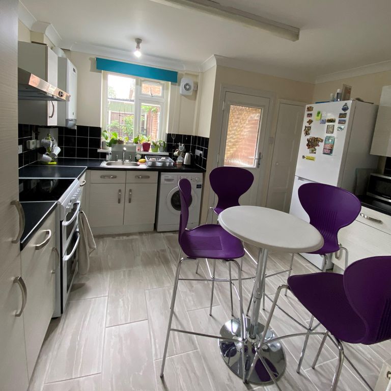 Property photo 3 of 16 Image