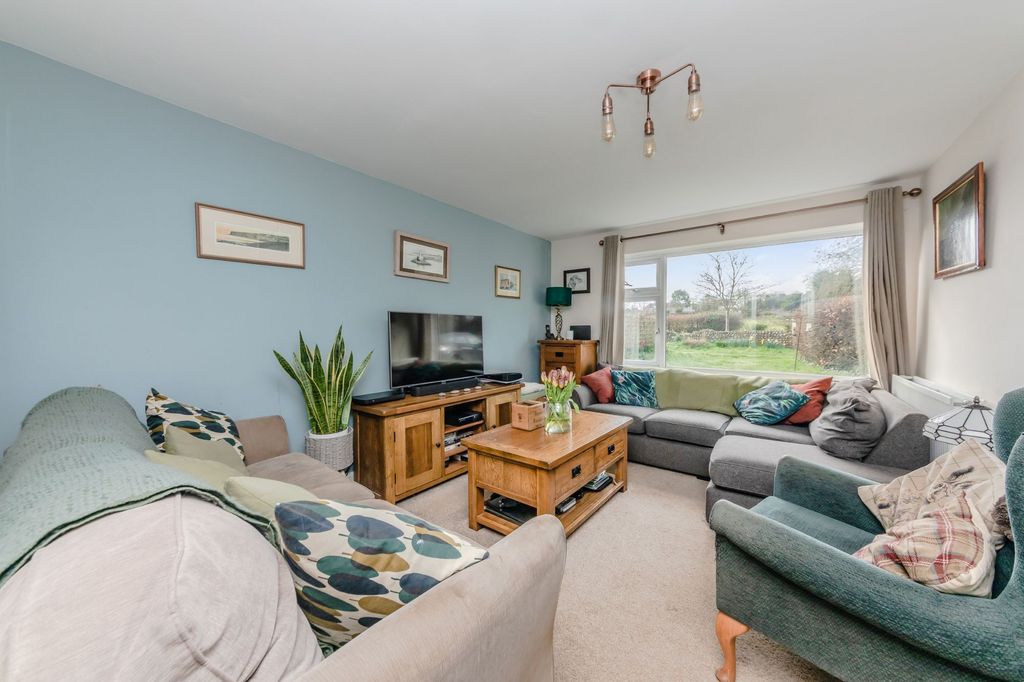 Property photo 3 of 23