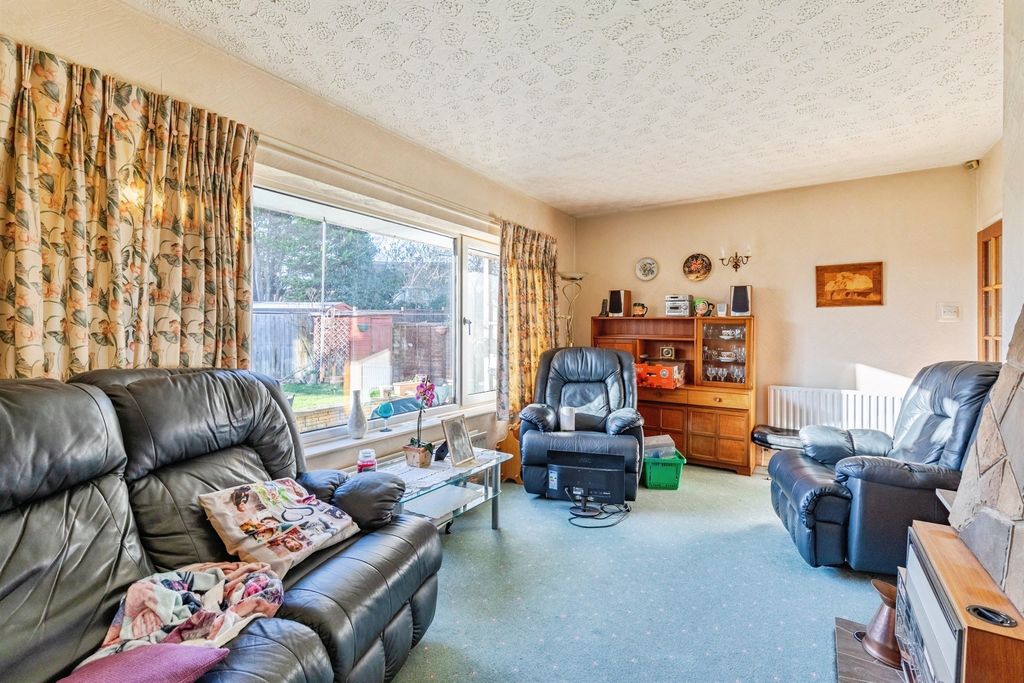 Property photo 2 of 14