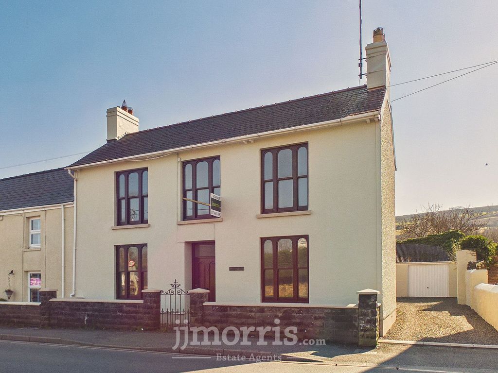 Property photo 2 of 25