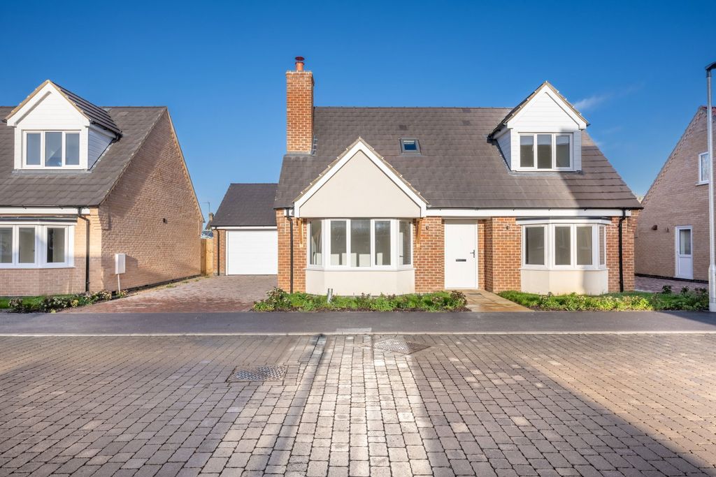 Property photo 2 of 45