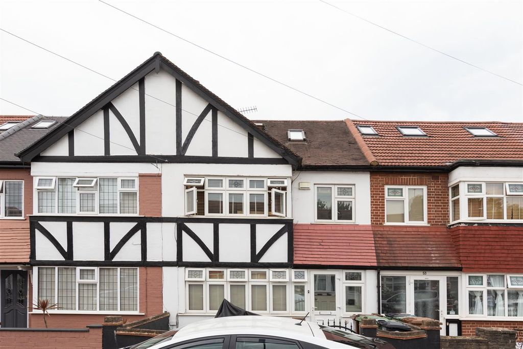 Property photo 1 of 17