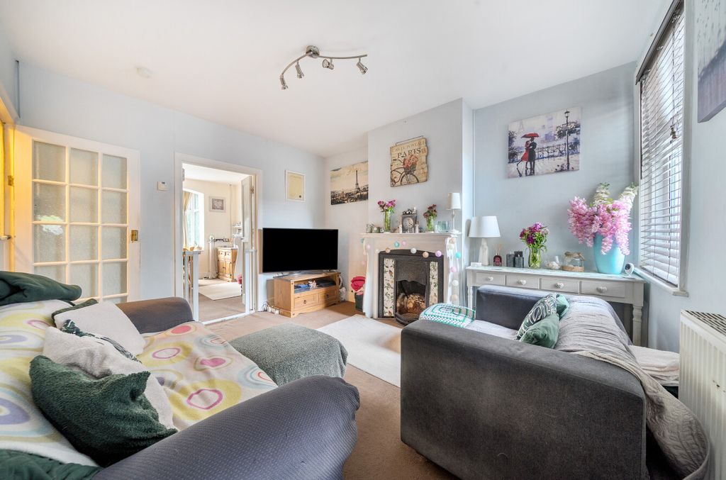 Property photo 3 of 14 1473507-16-6A2986...