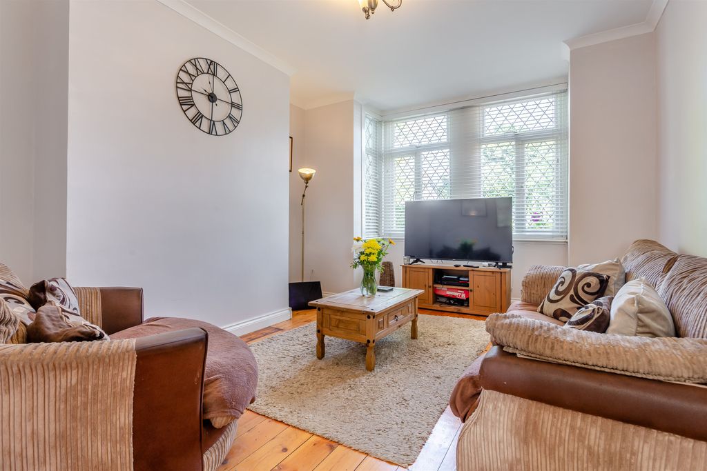 Property photo 3 of 22