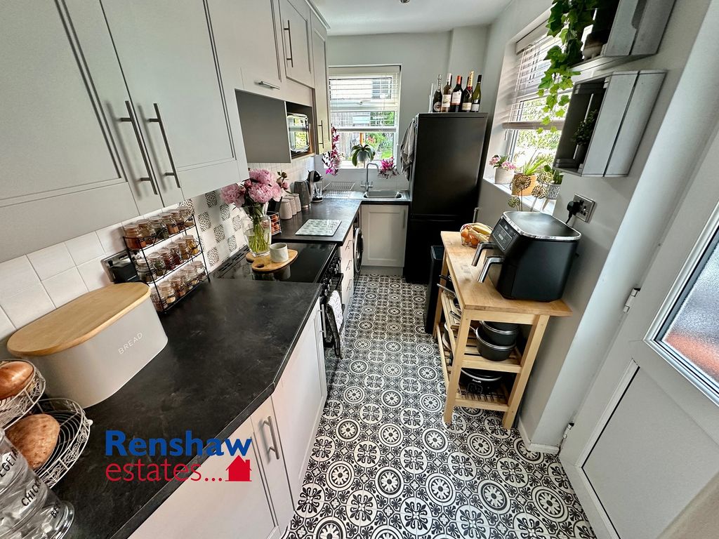 Property photo 3 of 9 K