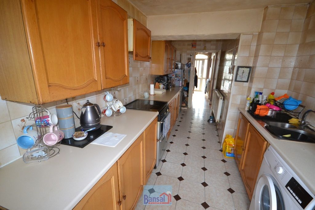 Property photo 3 of 11