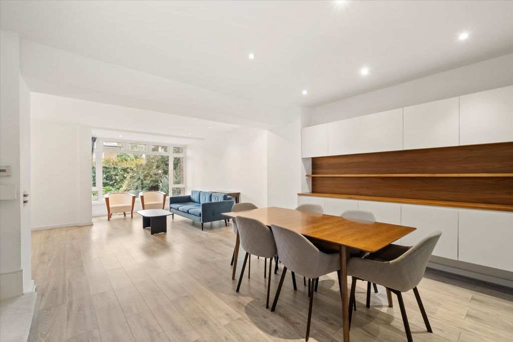 Property photo 2 of 20 Image