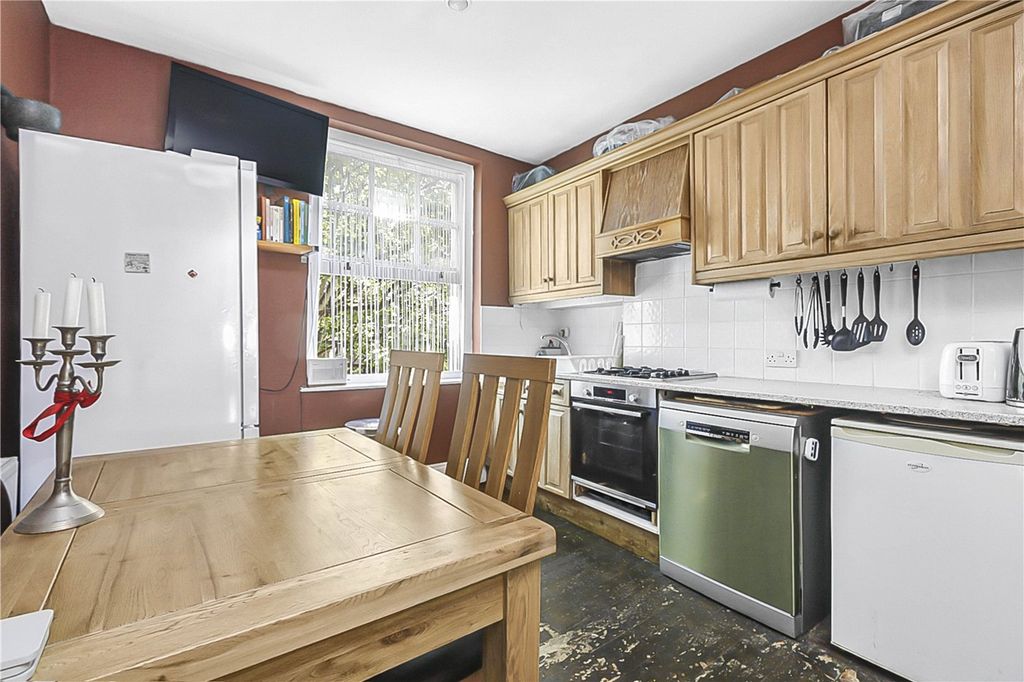 Property photo 2 of 12 Picture No. 05