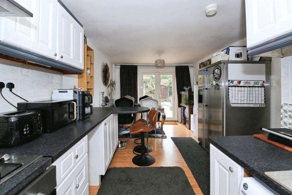 Property photo 3 of 18