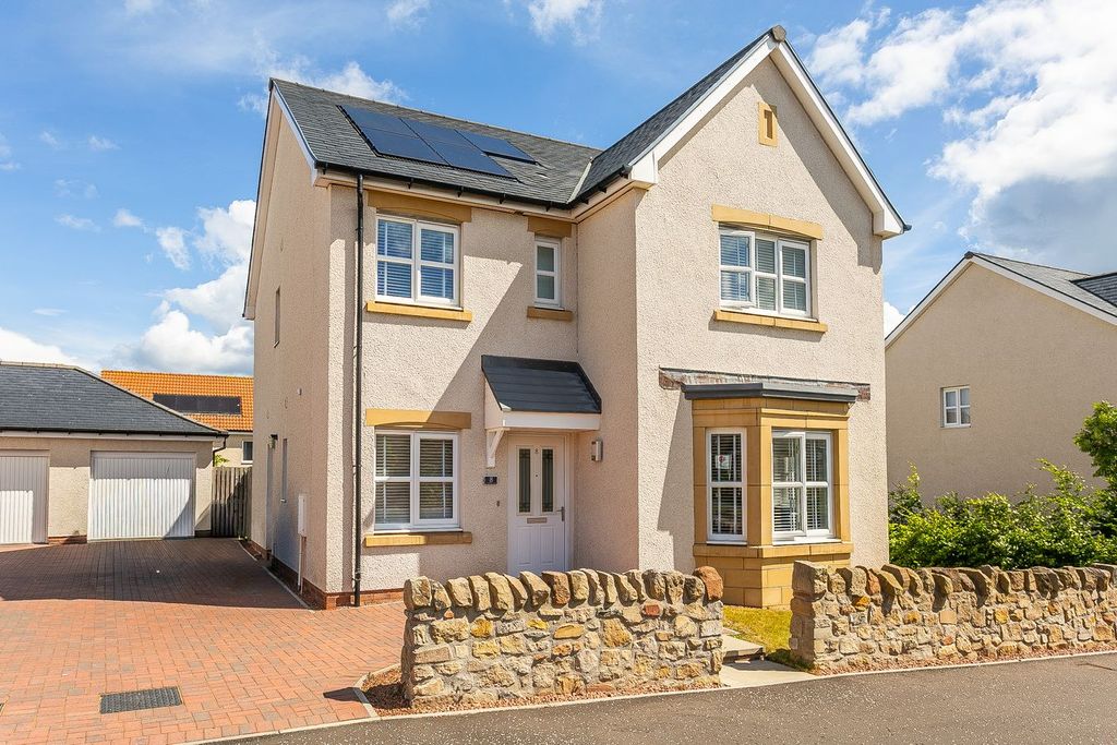 Property photo 1 of 35