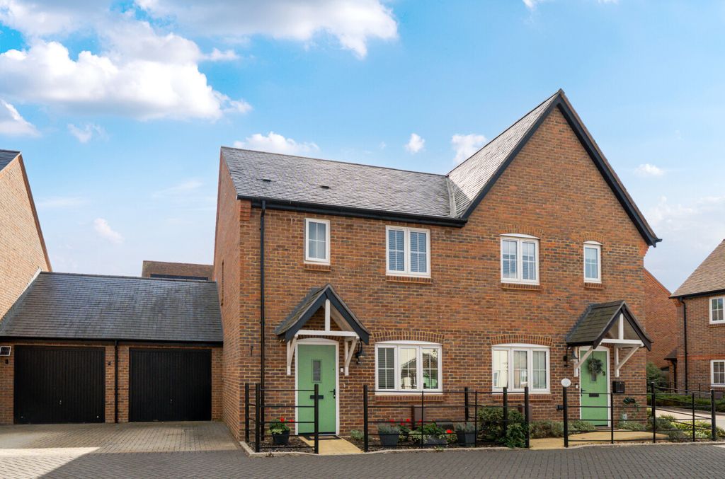 Property photo 1 of 11 1524695-1-6Abf830...