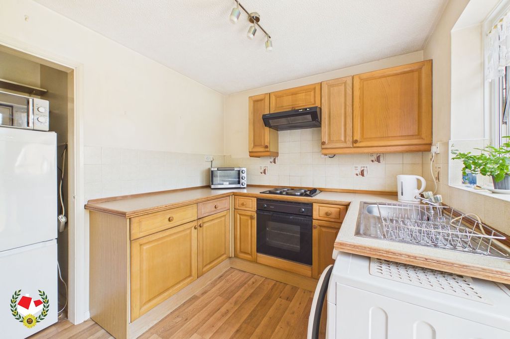 Property photo 3 of 10