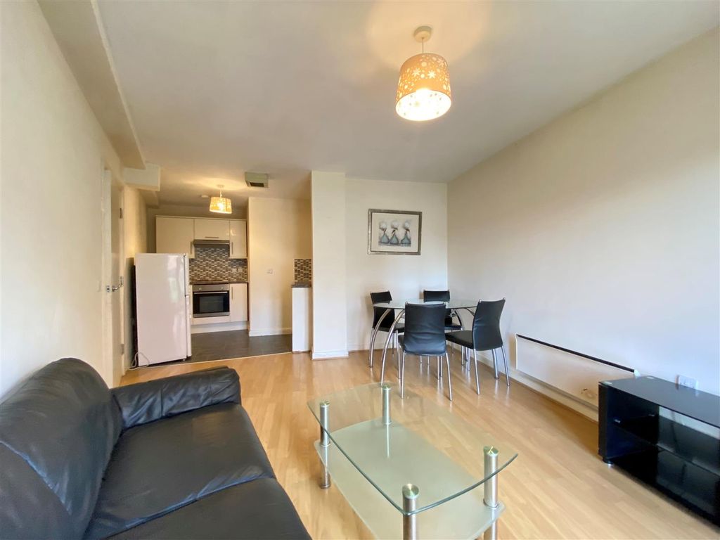 Property photo 2 of 7