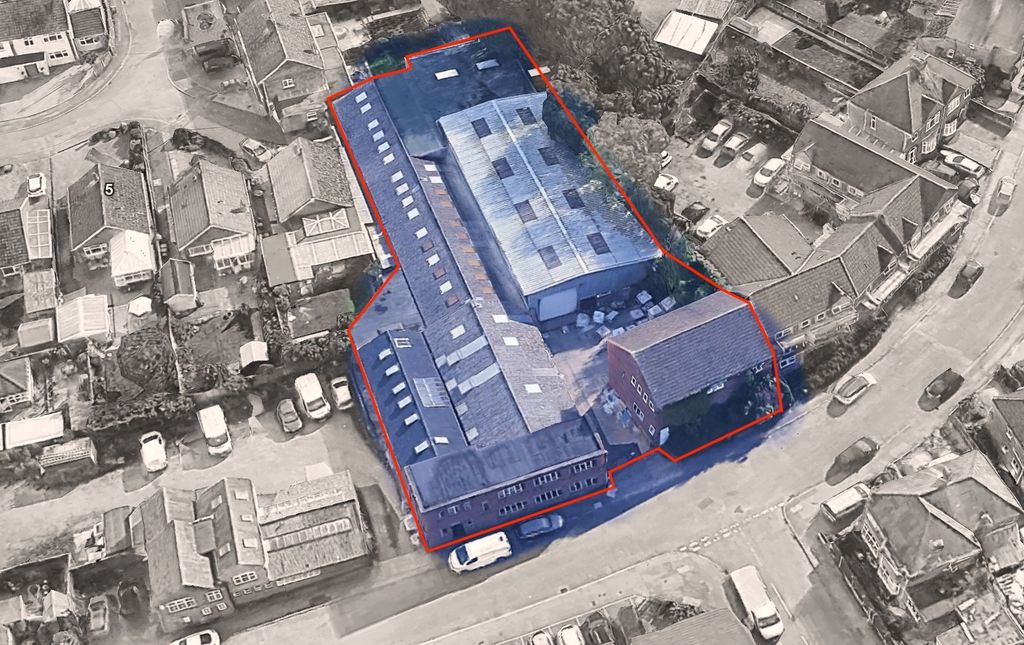 Property photo 1 of 5