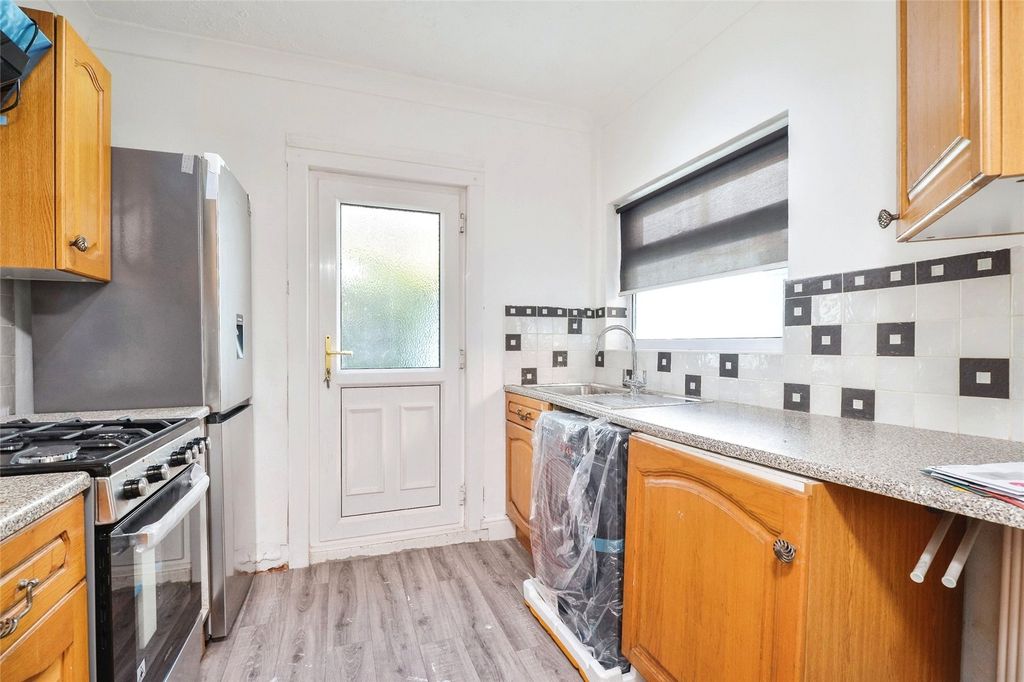 Property photo 2 of 11 Picture No. 02