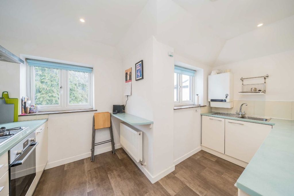 Property photo 2 of 4