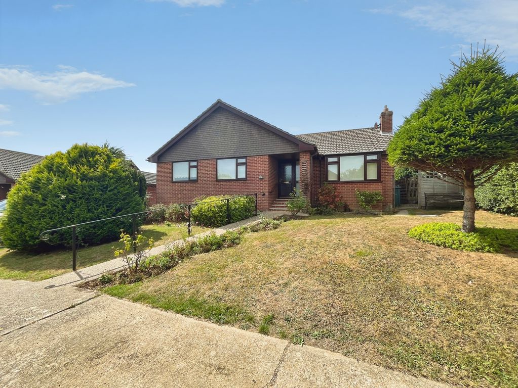 Property photo 1 of 16 Front