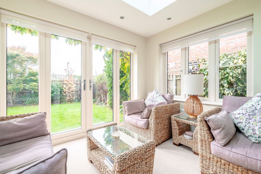 Property photo 2 of 22