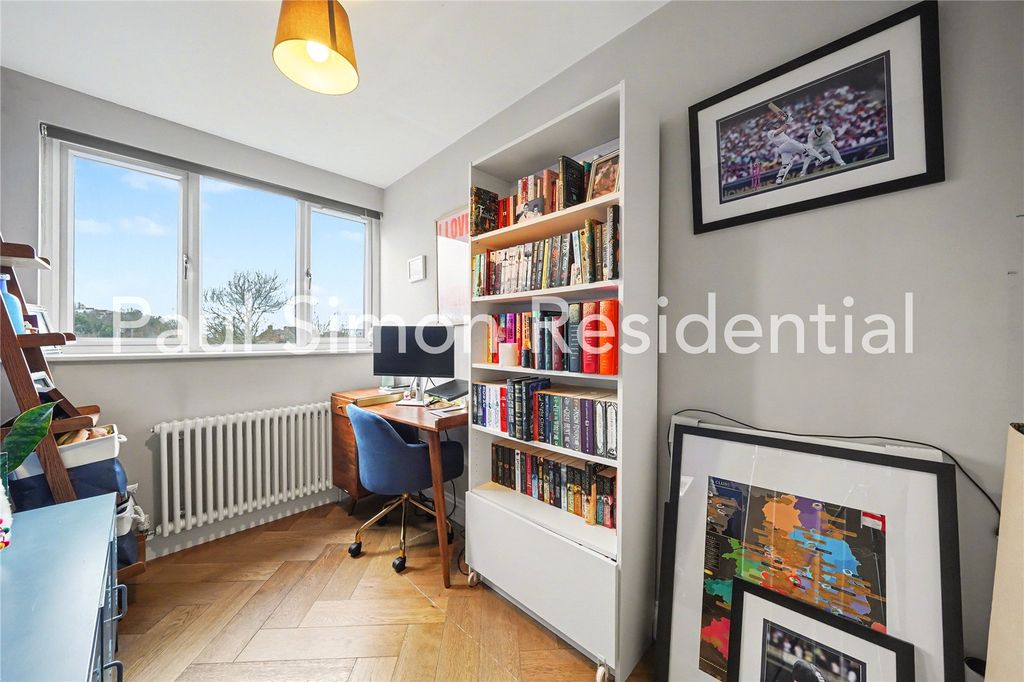 Property photo 2 of 14 Picture No. 13