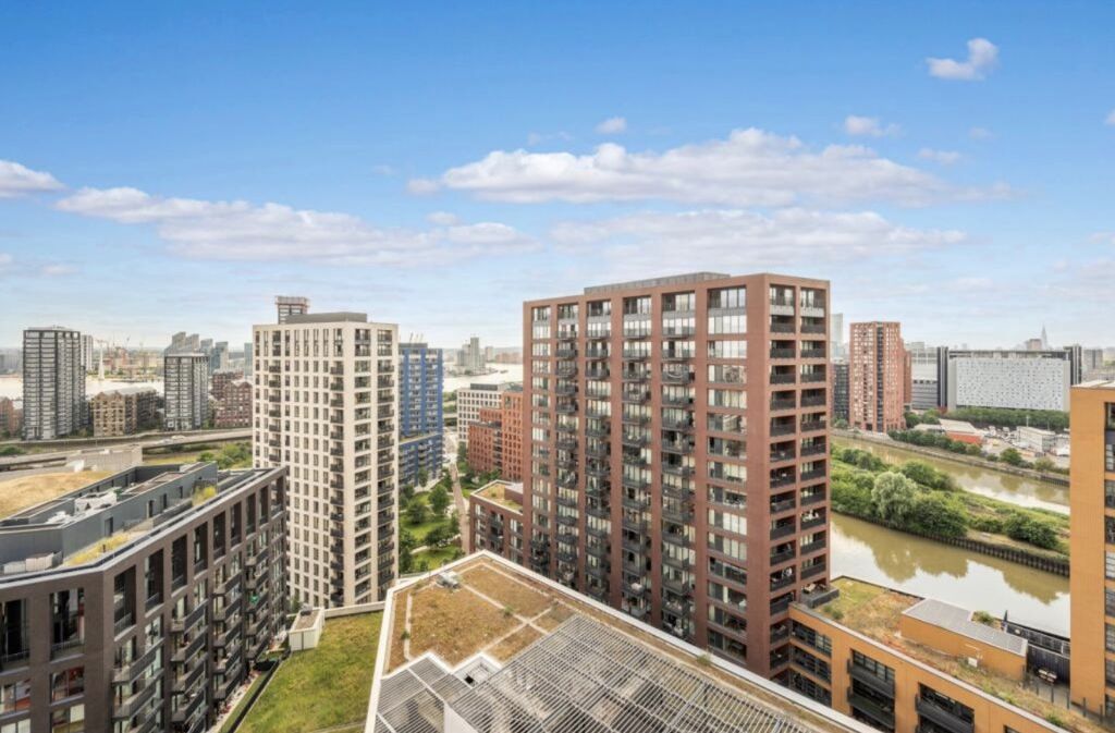 Property photo 3 of 23