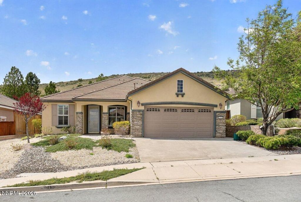 Property photo 1 of 30