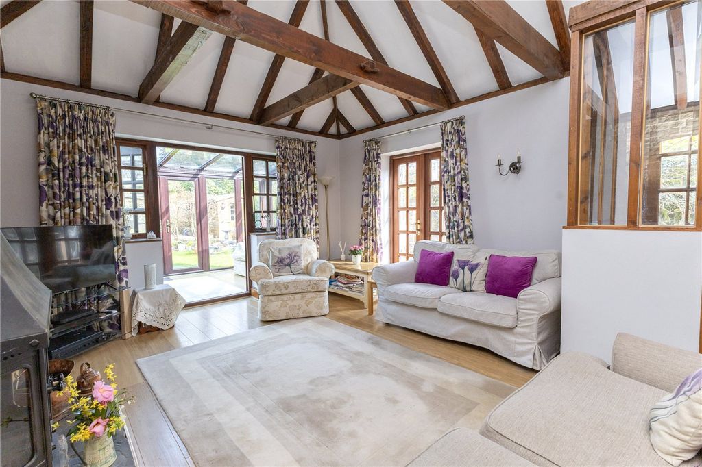 Property photo 3 of 15 Picture No. 12