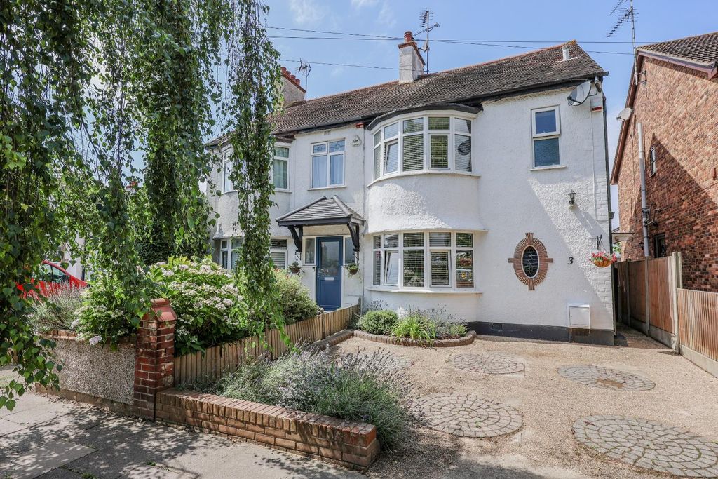 Property photo 1 of 38