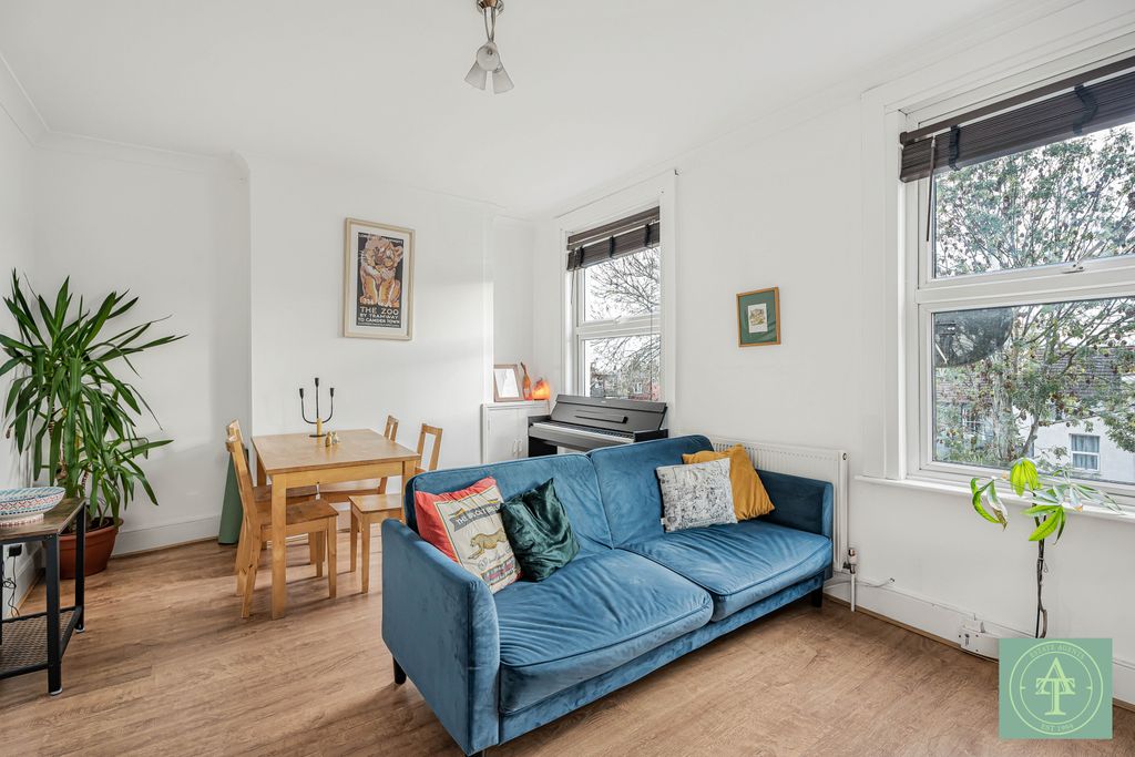 Property photo 2 of 22 Gallery