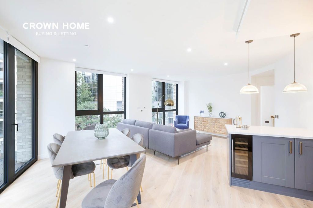 Property photo 3 of 15