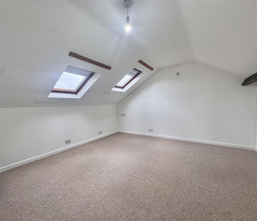 Property photo 1 of 8 Bedroom 1.1.Jpg