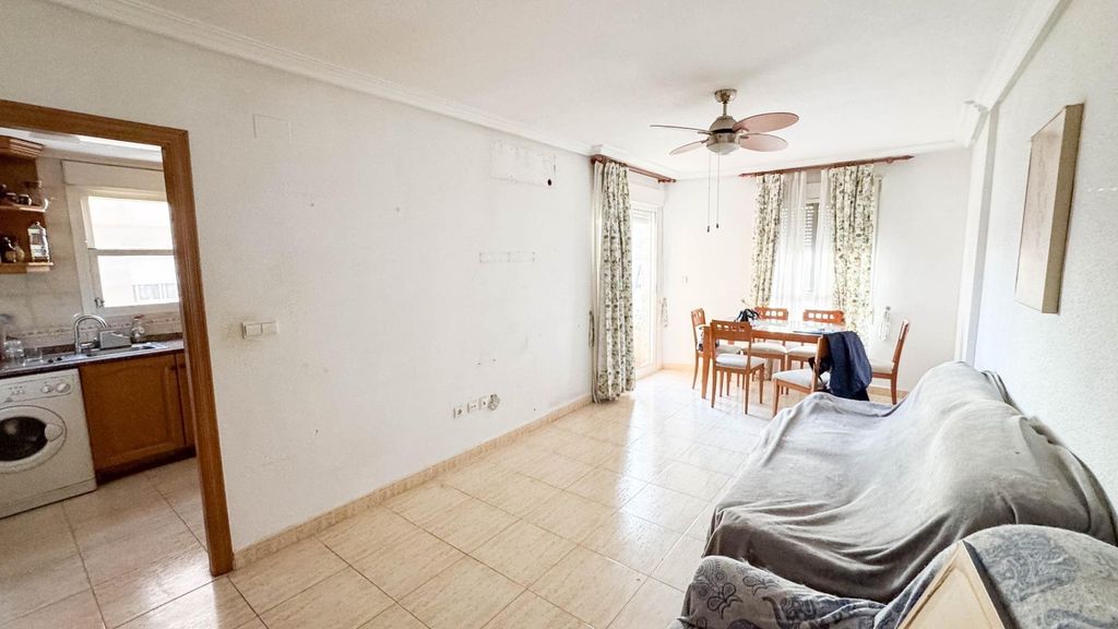 Property photo 2 of 34